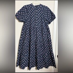 Ann Taylor Navy Shift Tiered Dress with Pink Floral Pattern. Button Top, Comfy.